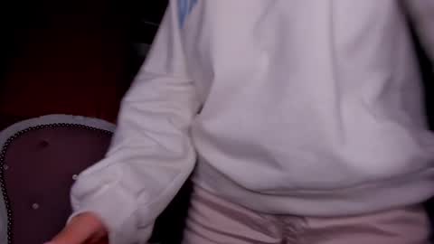 Snapshot of anahi__18 chatting on 01.08.26 Anahi online show from 01.08.26