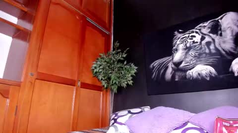 Snapshot of anahi__18 chatting on 02.13.26 Anahi online show from 02.13.26