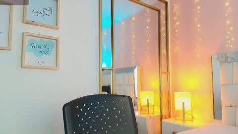 Anahi  online show from 04.07.26