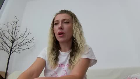 Snapshot of anaid_blaze2 chatting on 11.12.25 anaid_blaze2 online show from 11.12.25