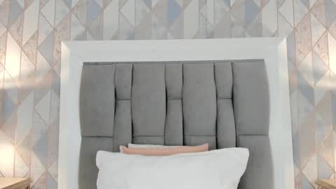 Snapshot of anais_cooper chatting on 02.03.25 online show from 02.03.25