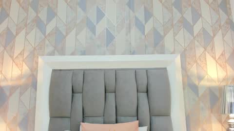 Snapshot of anais_cooper chatting on 02.10.25 online show from 02.10.25