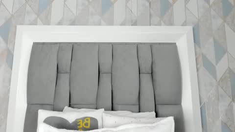 Snapshot of anais_cooper chatting on 10.17.25 online show from 10.17.25