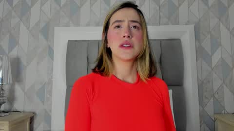 Snapshot of anais_cooper chatting on 10.25.25 online show from 10.25.25