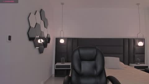 Snapshot of anaisnin1 chatting on 11.13.25 Anais Nin online show from 11.13.25