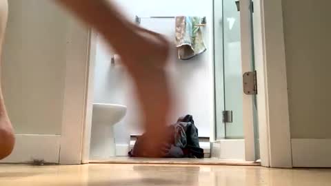 an online show from 04.06.26