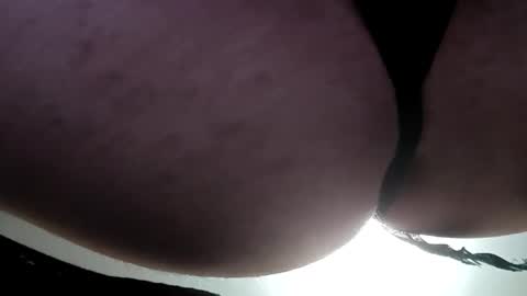 Snapshot of anallsweet chatting on 11.22.25 anallsweet online show from 11.22.25