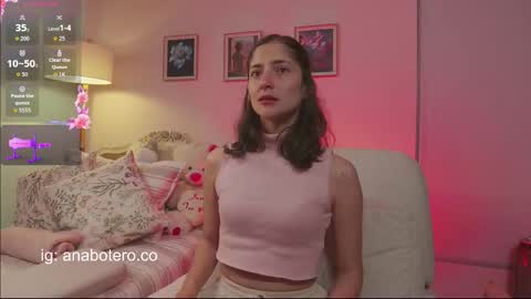 Snapshot of anam8 chatting on 11.23.25 Ana Mara Botero online show from 11.23.25