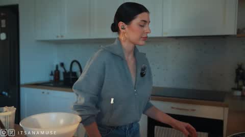 Ana online show from 10.18.25