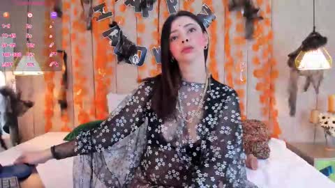 Snapshot of anantaa chatting on 10.22.25 Ananta online show from 10.22.25