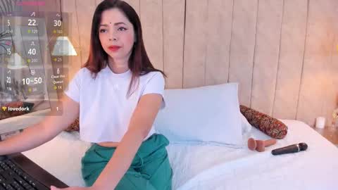 Snapshot of anantaa chatting on 11.22.25 Ananta online show from 11.22.25