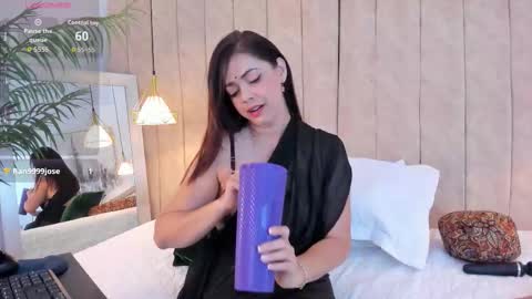 Snapshot of anantaa chatting on 11.27.25 Ananta online show from 11.27.25