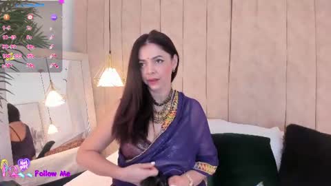 Snapshot of anantaa chatting on 06.15.26 Ananta online show from 06.15.26