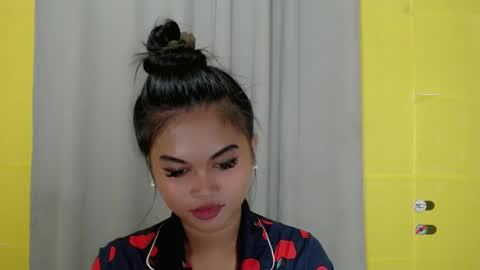 Snapshot of anaruru_ chatting on 01.14.25 ANA online show from 01.14.25