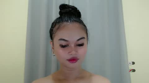 Snapshot of anaruru_ chatting on 01.27.25 ANA online show from 01.27.25