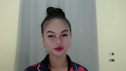 Snapshot of anaruru_ chatting on 01.29.25 ANA online show from 01.29.25