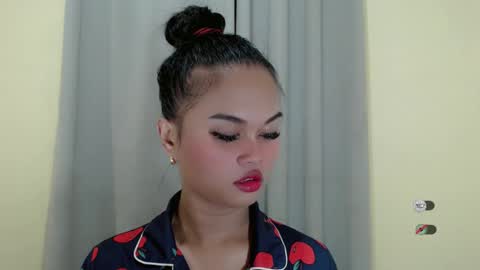 Snapshot of anaruru_ chatting on 02.11.25 ANA online show from 02.11.25