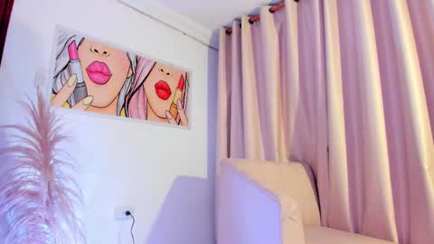 Snapshot of anaskinny chatting on 02.14.26 Ana online show from 02.14.26