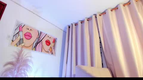 Snapshot of anaskinny chatting on 03.12.26 Ana online show from 03.12.26