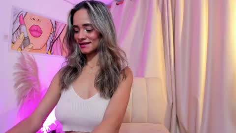 Snapshot of anaskinny chatting on 04.04.26 Ana online show from 04.04.26