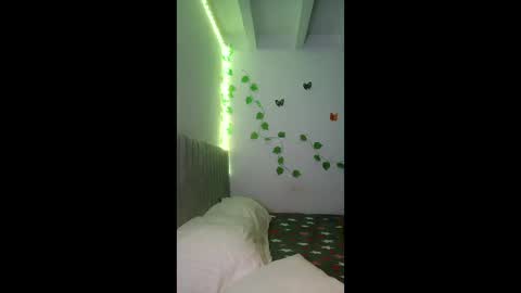 Snapshot of anaspark chatting on 02.14.26 Ana online show from 02.14.26