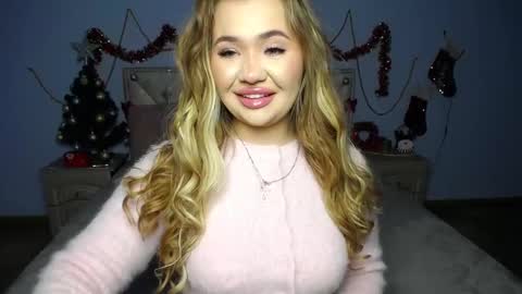 Snapshot of anastacyyellig chatting on 12.25.24 anastacyyellig online show from 12.25.24