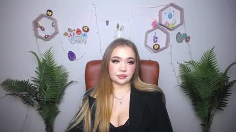 anastacyyellig online show from 04.06.26