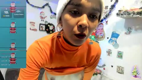 Snapshot of anastasia_tuya chatting on 12.18.25 anastasia online show from 12.18.25