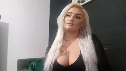 Snapshot of anastasiaamore chatting on 09.14.25 AnastasiaAmore online show from 09.14.25