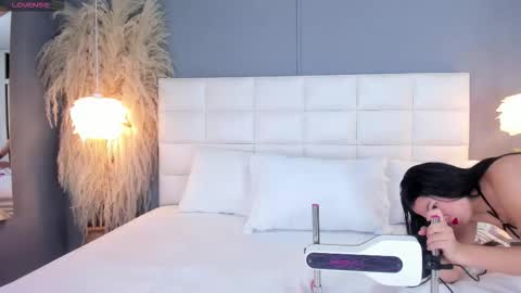 A N A S T A S I A online show from 12.18.25