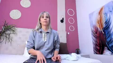 Snapshot of anastasiapriest chatting on 06.11.26 anastasia online show from 06.11.26