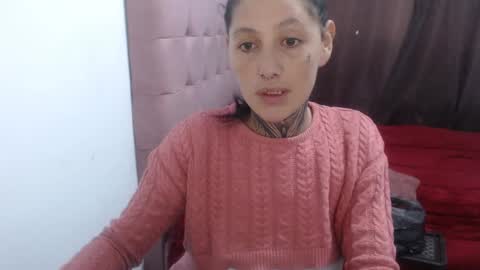 Snapshot of anasweet_69 chatting on 10.08.25 ANA online show from 10.08.25