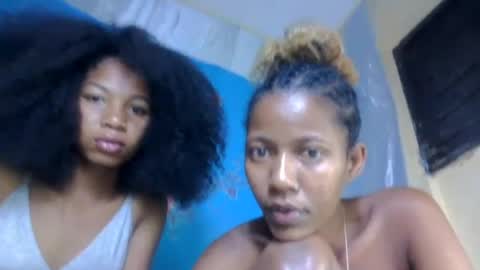 Snapshot of anathaliiie chatting on 07.25.26 anathaliiie online show from 07.25.26