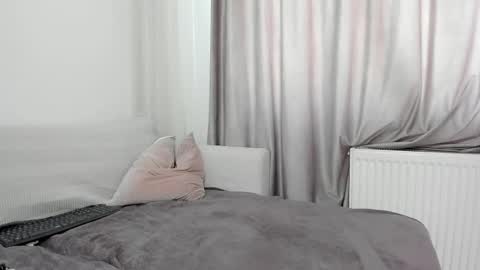 Snapshot of anayscaandy chatting on 02.25.25 Andreea online show from 02.25.25