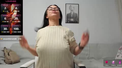 Snapshot of anayscaandy chatting on 09.25.25 Andreea online show from 09.25.25