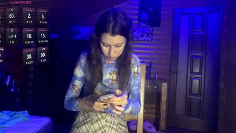 Ashley Cooper online show from 11.21.25