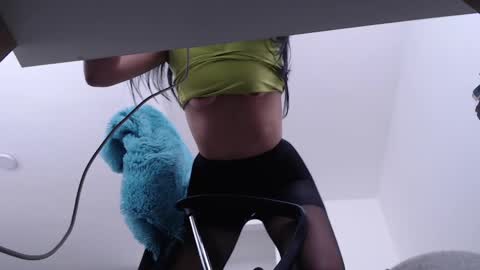   online show from 01.31.25