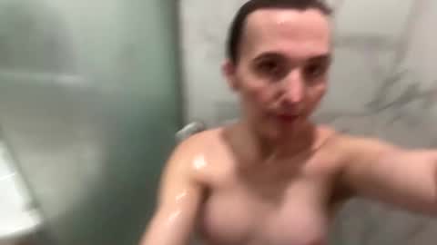 Snapshot of andieth chatting on 02.21.25 Andie online show from 02.21.25