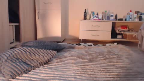 Snapshot of andrasweetie chatting on 09.19.25 Andra online show from 09.19.25