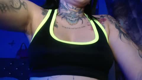 Snapshot of andre10_ chatting on 11.18.25 MARIA online show from 11.18.25