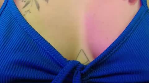 Snapshot of andre10_ chatting on 12.16.25 MARIA online show from 12.16.25