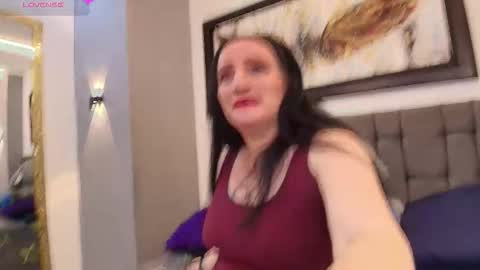 Cloe online show from 12.05.25