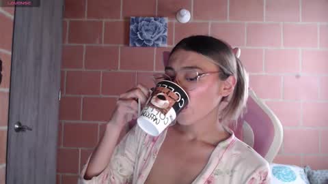 Andrea  online show from 12.20.25