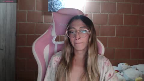 Snapshot of andrea_camila chatting on 01.16.26 Andrea online show from 01.16.26