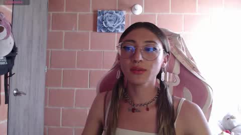 Snapshot of andrea_camila chatting on 02.20.26 Andrea online show from 02.20.26