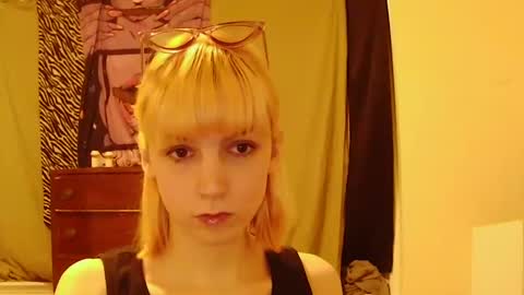 andrea online show from 11.24.25