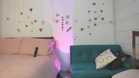 ANDREA IM INDEPENDENT MODEL online show from 01.18.25