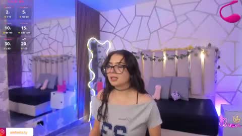 Snapshot of andrea_tay1 chatting on 07.23.26 andrea_tay1 online show from 07.23.26