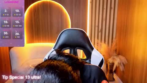 Snapshot of andrea_tx chatting on 02.14.26 andrea_tx online show from 02.14.26