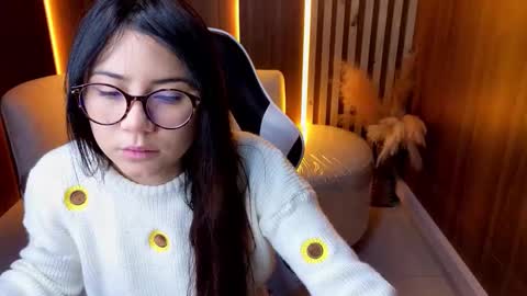 Snapshot of andrea_tx chatting on 02.16.26 andrea_tx online show from 02.16.26